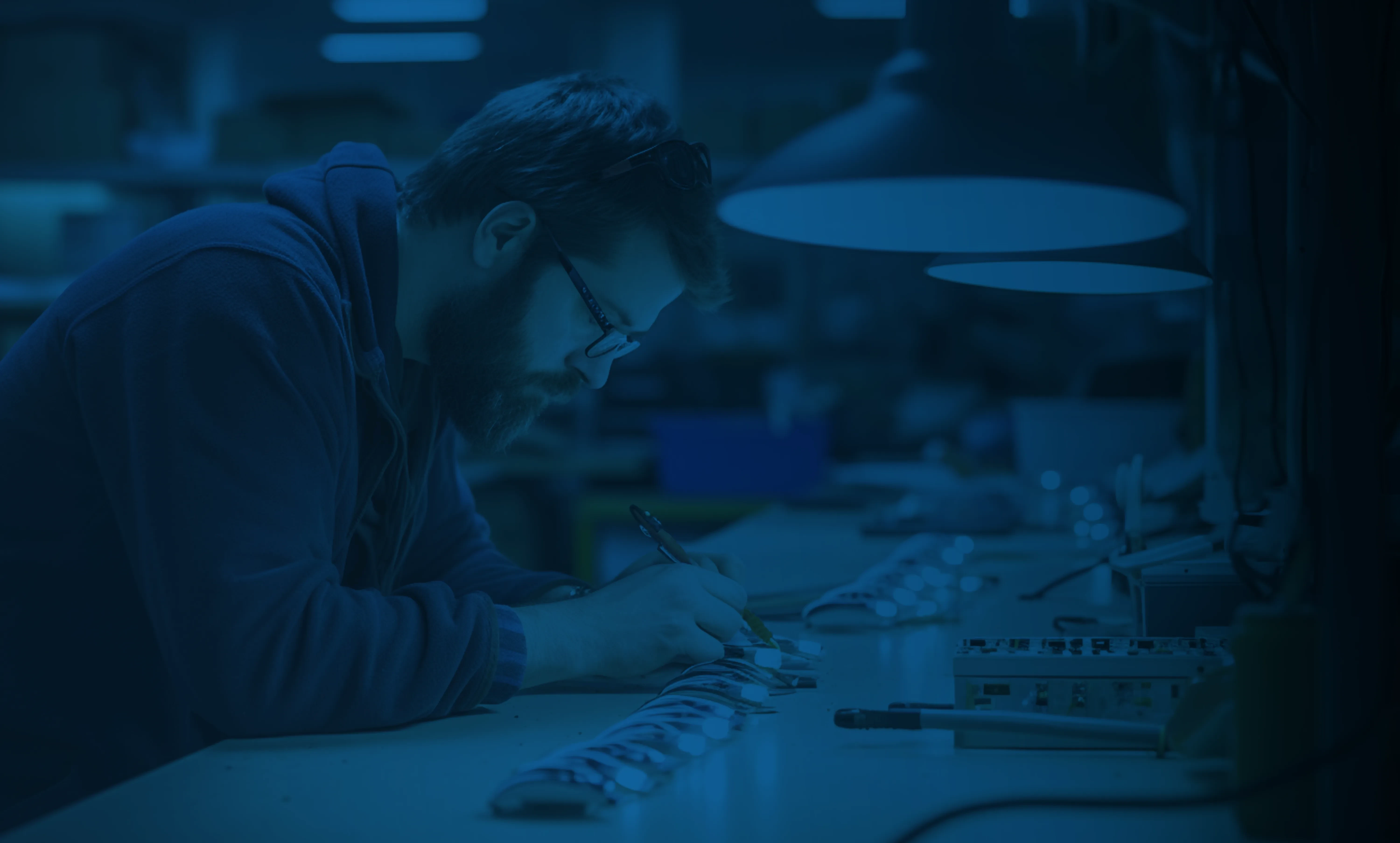 Lighting manufacturer selecting components for lamps 
