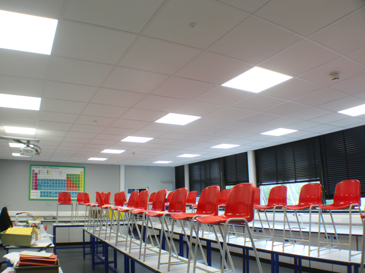 Automated Lighting for Science Labs & Classrooms I Hytronik